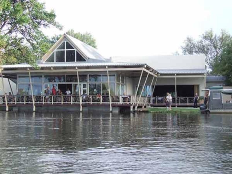 Protea Hotel By Marriott Zambezi River Lodge Katima Mulilo Exterior photo